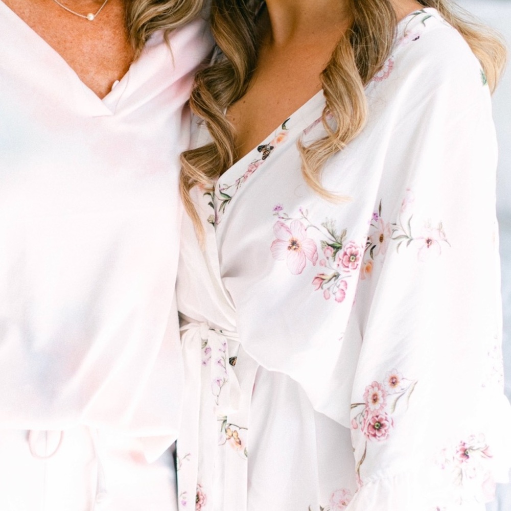 Pretty Plum Sugar bridal robe